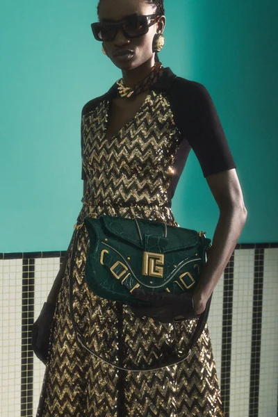 Look 50